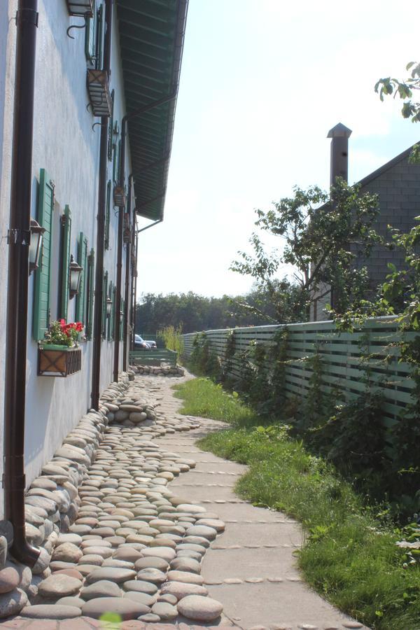 Hotel Muravskiy Trakt Zhdanov Exterior photo